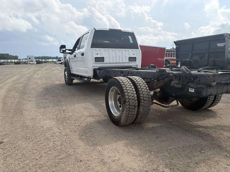 2019-ford-f550-xl-image-3