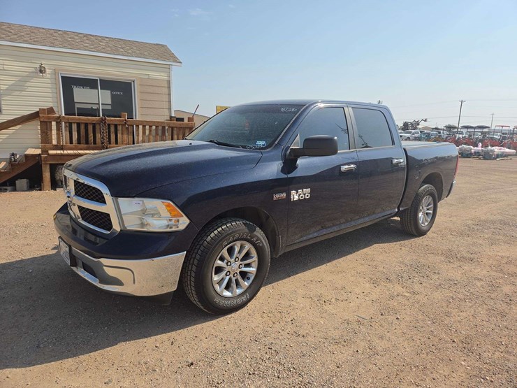 2014-ram-1500-slt-image-1