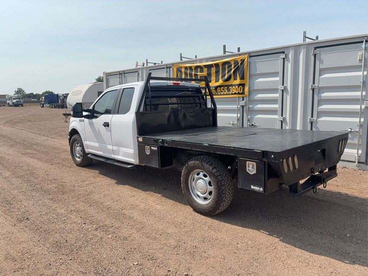 2019-ford-f150-lariat-image-4