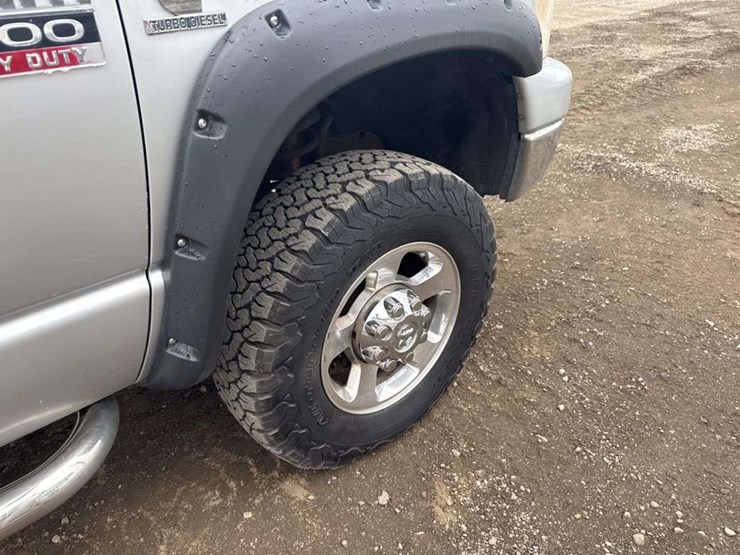 2009-dodge-ram-2500-image-24