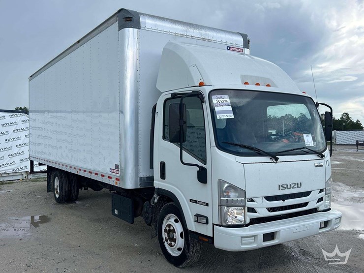 2019-isuzu-nrr-image-2
