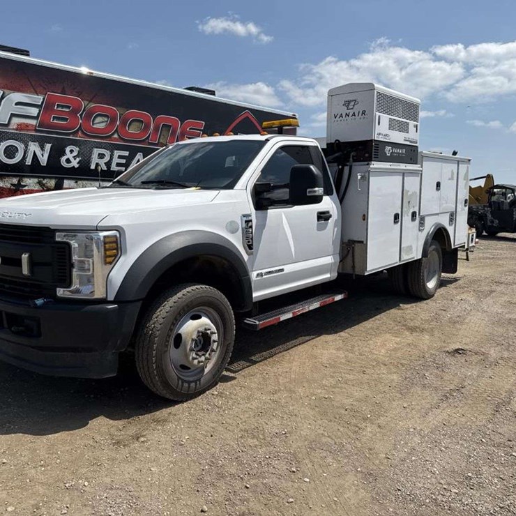 2019 FORD F550