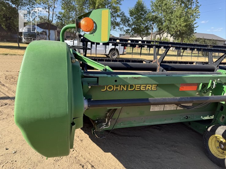 2010-john-deere-640d-image-16