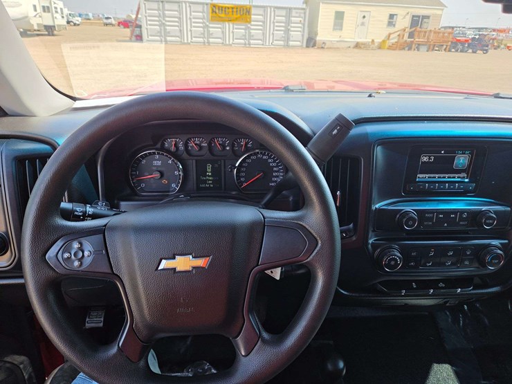 2015-chevrolet-silverado-1500-ls-image-14