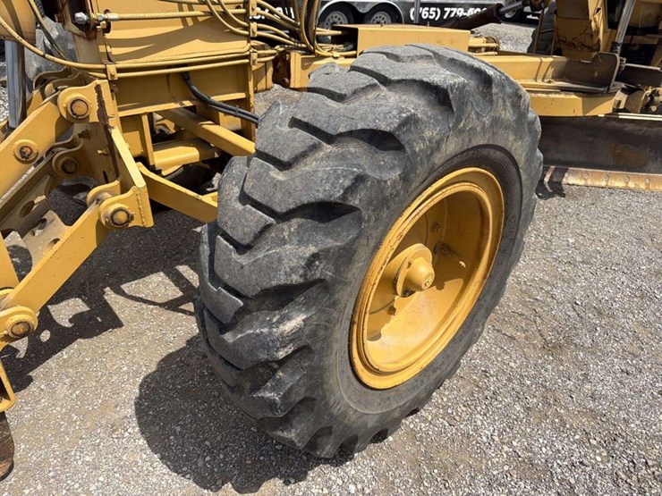 caterpillar-r80-image-9