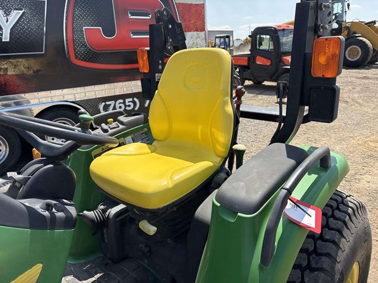 john-deere-4210-image-15