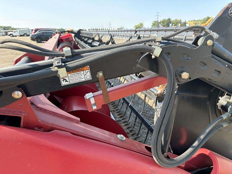 2011-case-ih-3020-image-9