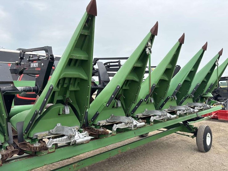 john-deere-608c-image-6