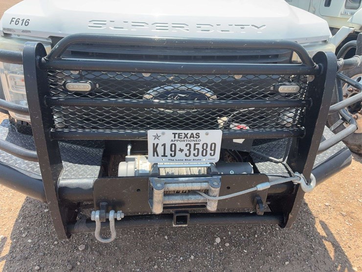 2017-ford-f550-image-28