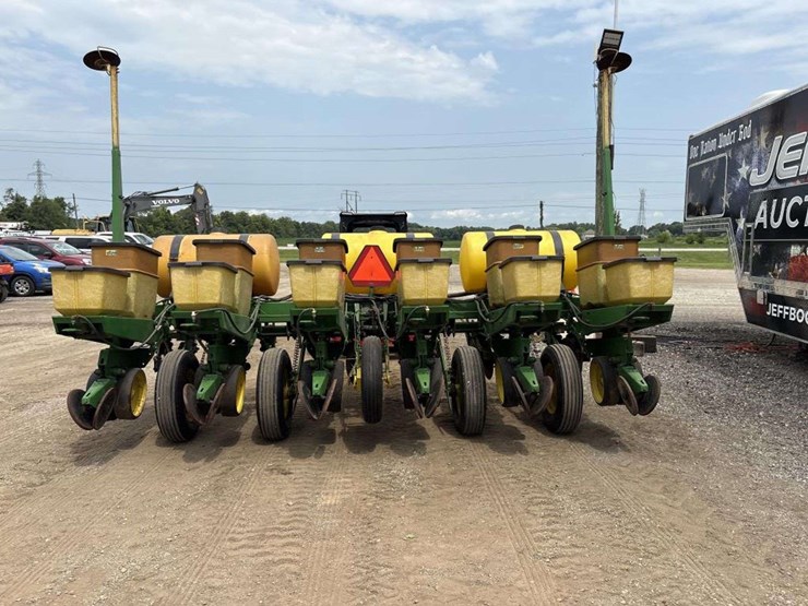 john-deere-7000-image-3