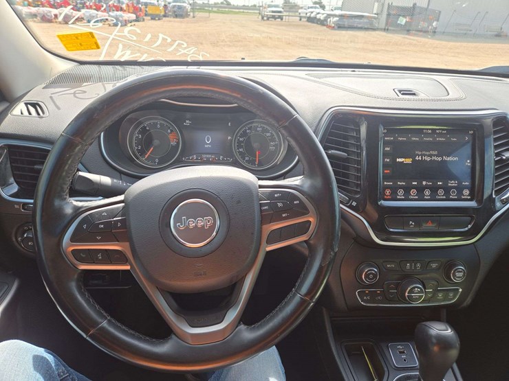 2019-jeep-cherokee-limited-image-9