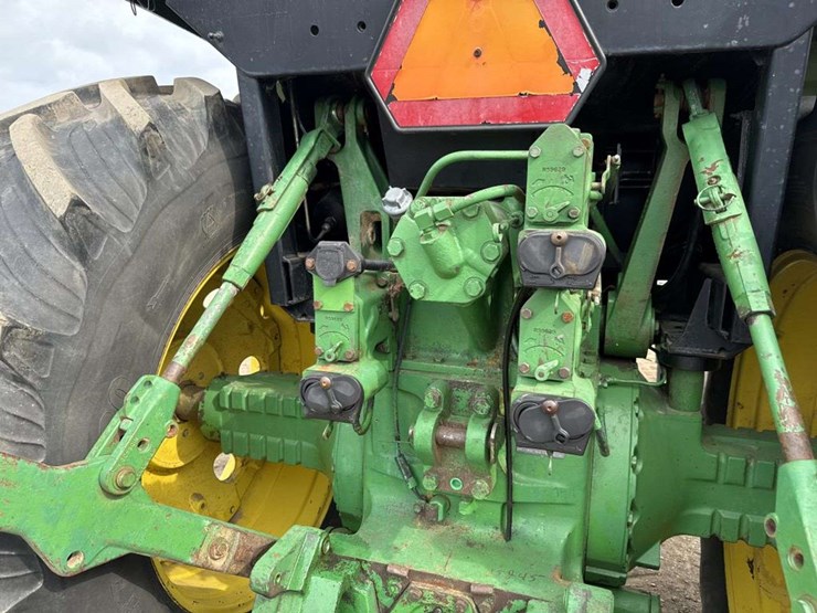 john-deere-4560-image-12