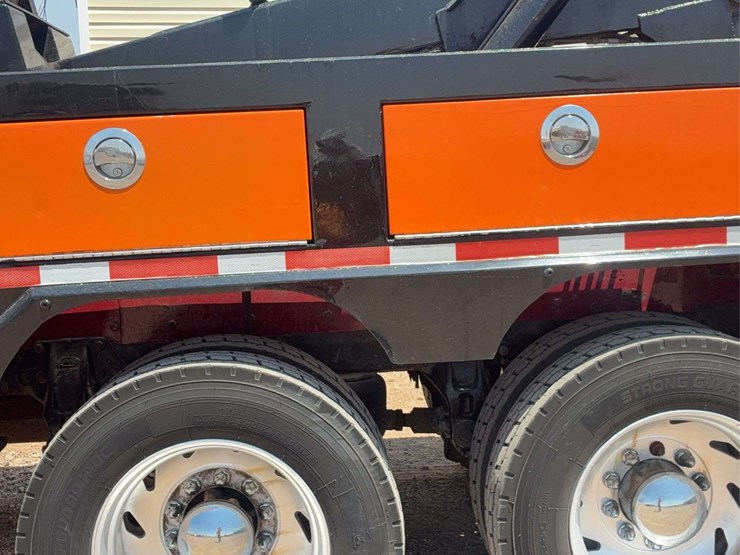 1998-peterbilt-379-image-36