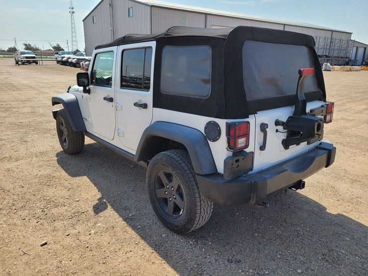 2017-jeep-wrangler-image-6