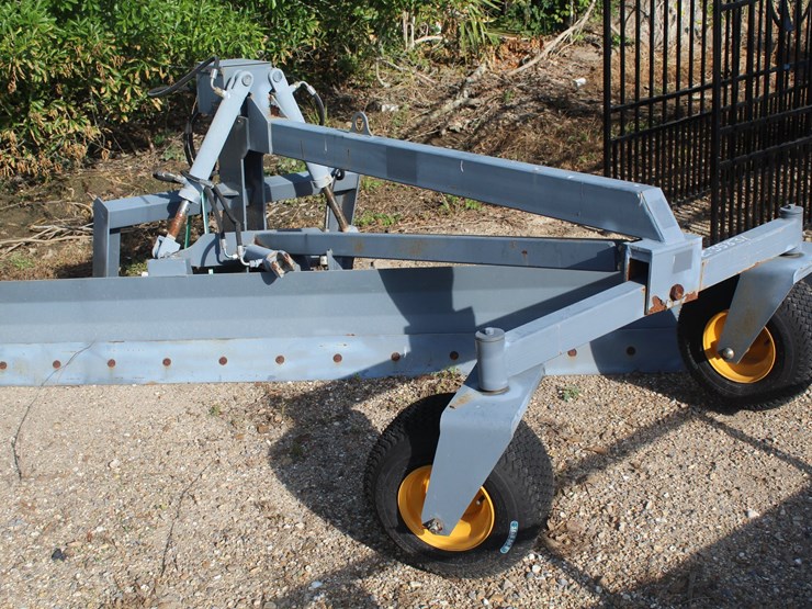 #3457-•-hyd-grader-attachment-with-wheels-image-1