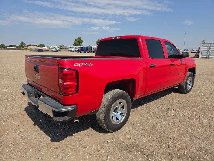2015-chevrolet-silverado-1500-ls-image-3