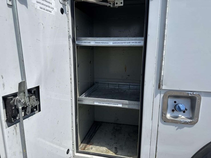 2019-ford-f550-image-14