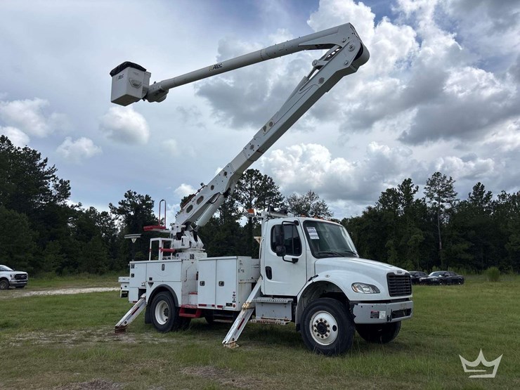 2020-freightliner-m2-106-image-2
