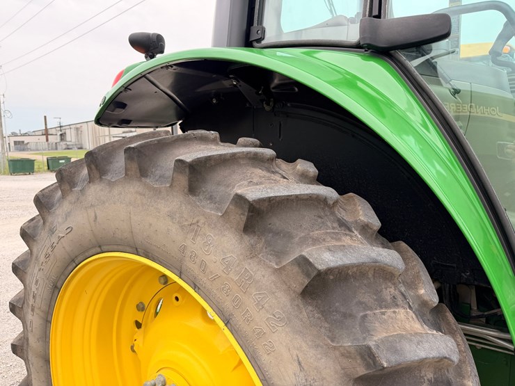 2023-john-deere-6155m-image-15