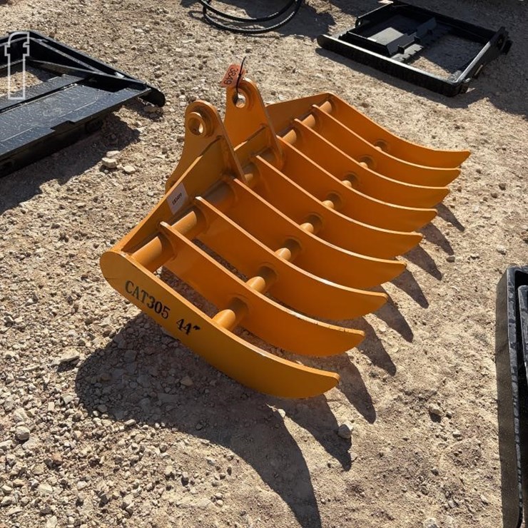 CATERPILLAR 305