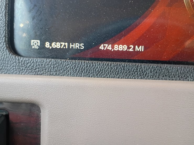 2023-peterbilt-389-image-72