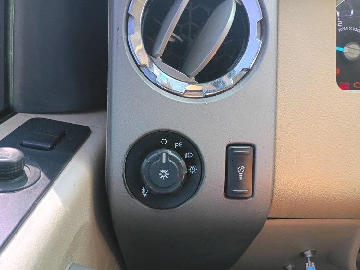 2013-ford-f350-image-75