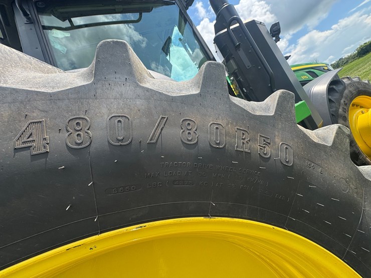 john-deere-8r-370-image-33