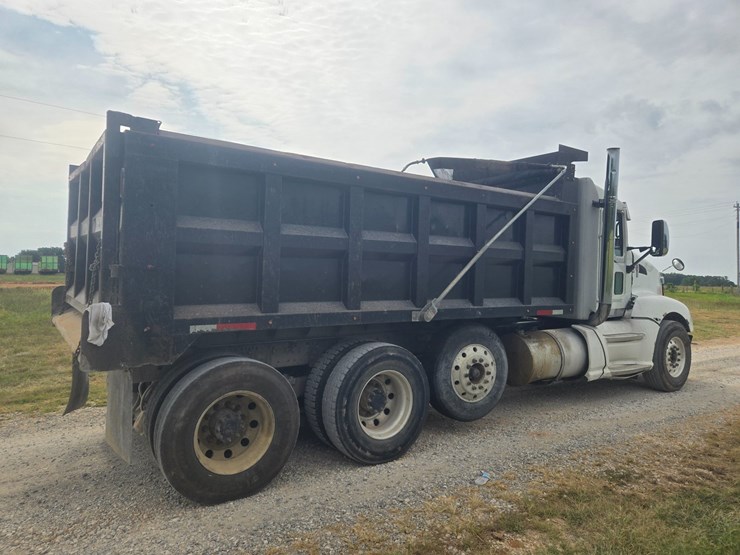 2011-kenworth-t660-image-17