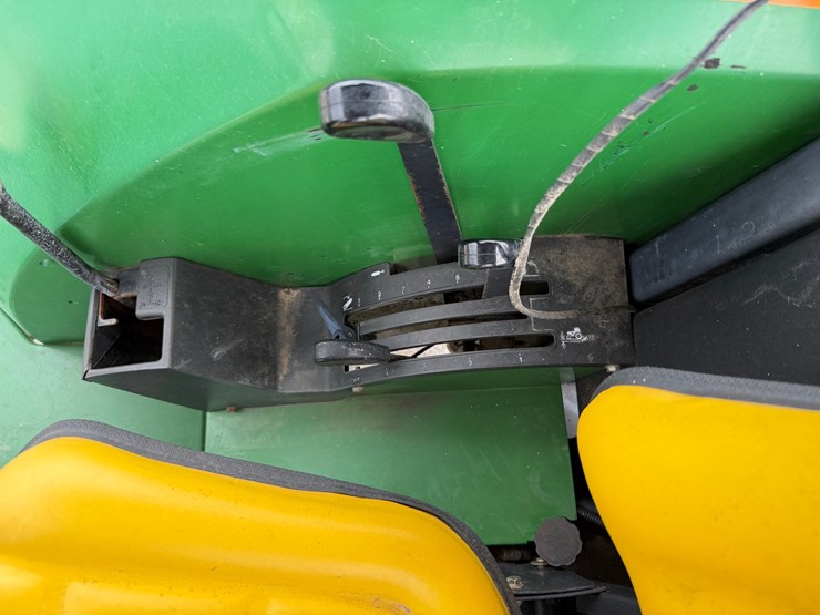 1997-john-deere-5200-image-9