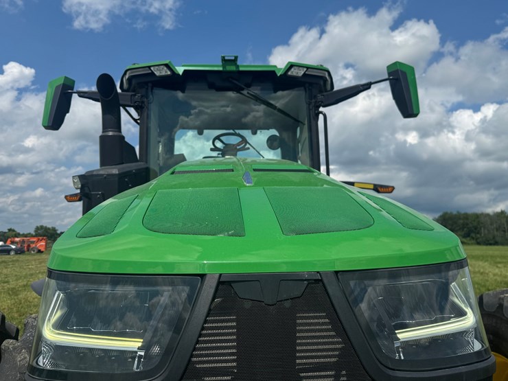 john-deere-8r-370-image-16