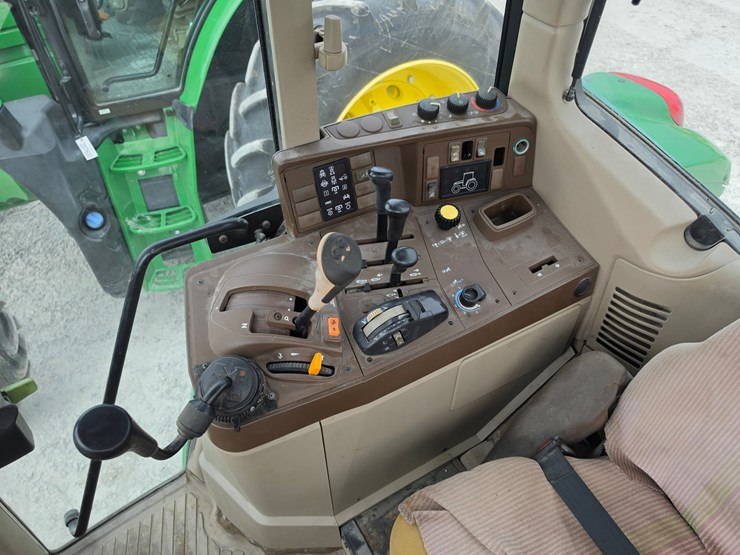 2005-john-deere-6420-image-9