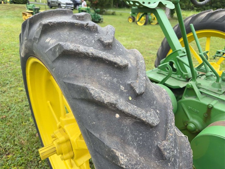 john-deere-model-b-image-31