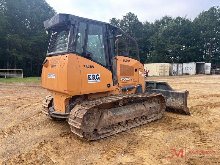 2018-case-750m-wt-image-3