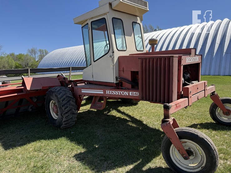 hesston-6400-image-11