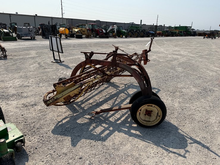 new-holland-256-image-5