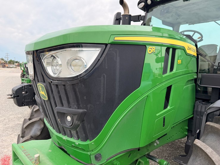2025-john-deere-6r-155-image-2