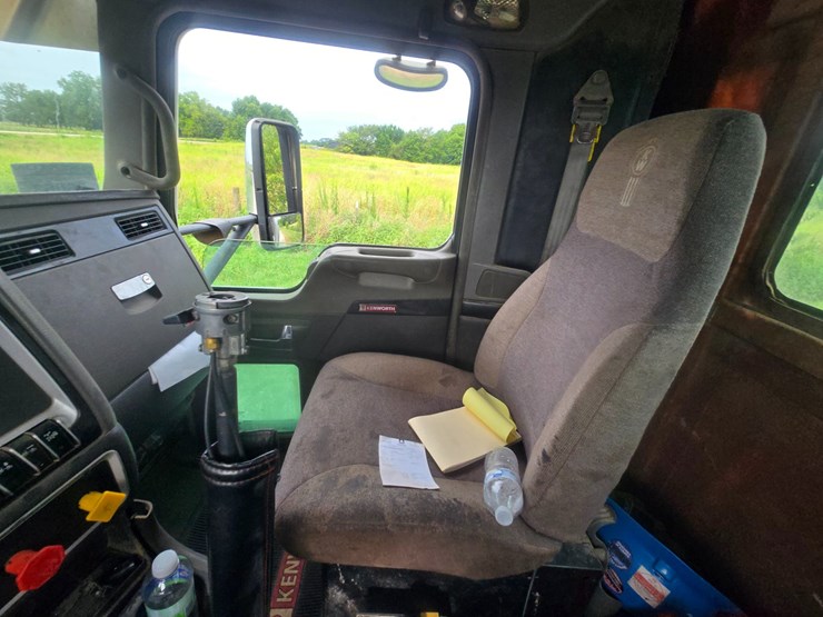 2011-kenworth-t660-image-73