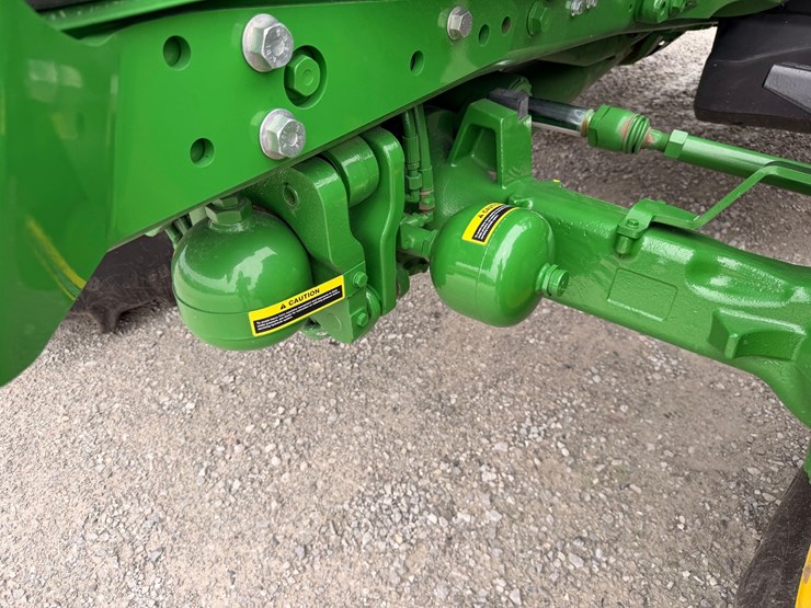2024-john-deere-6r-145-image-3