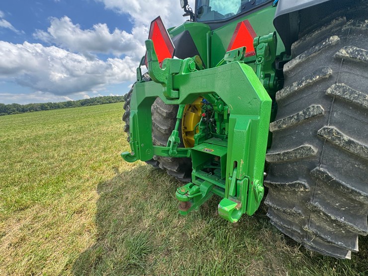 john-deere-8r-370-image-40