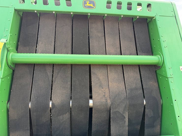 2018-john-deere-560m-image-4