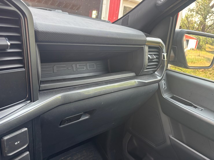 2023-ford-f150-image-13
