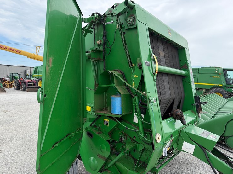 2005-john-deere-567-image-6