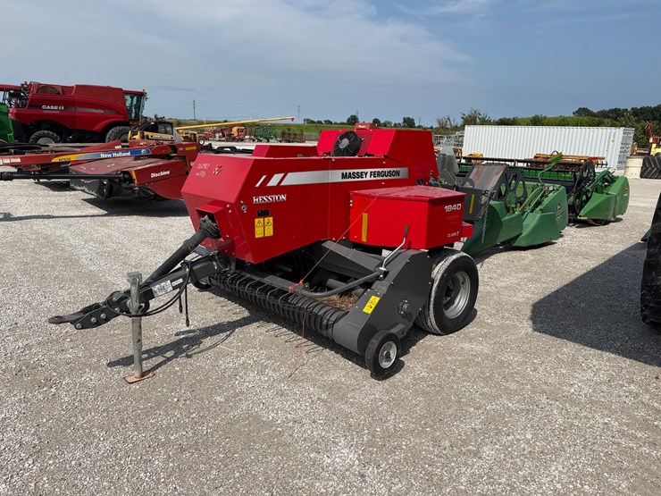 2020-massey-ferguson-1840-image-1