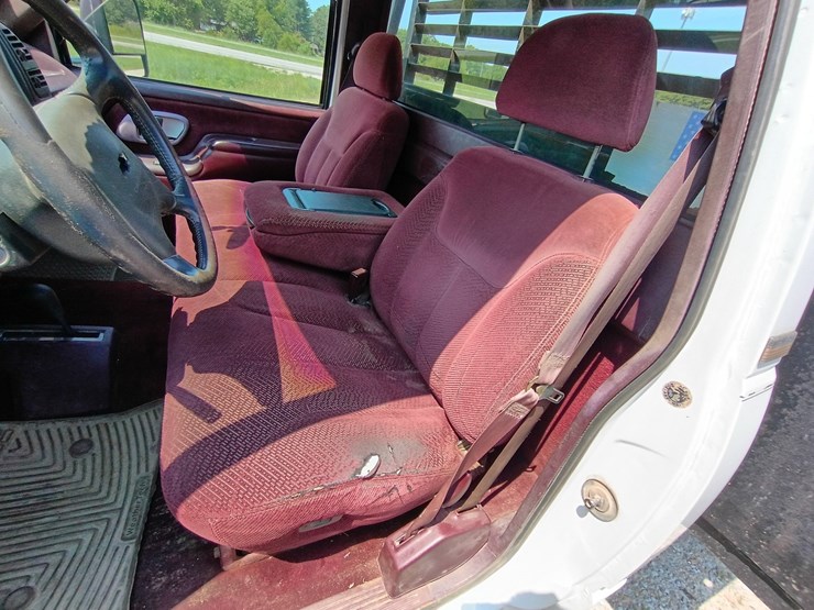 1996-chevrolet-k3500-image-32