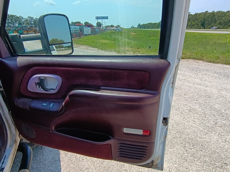1996-chevrolet-k3500-image-37