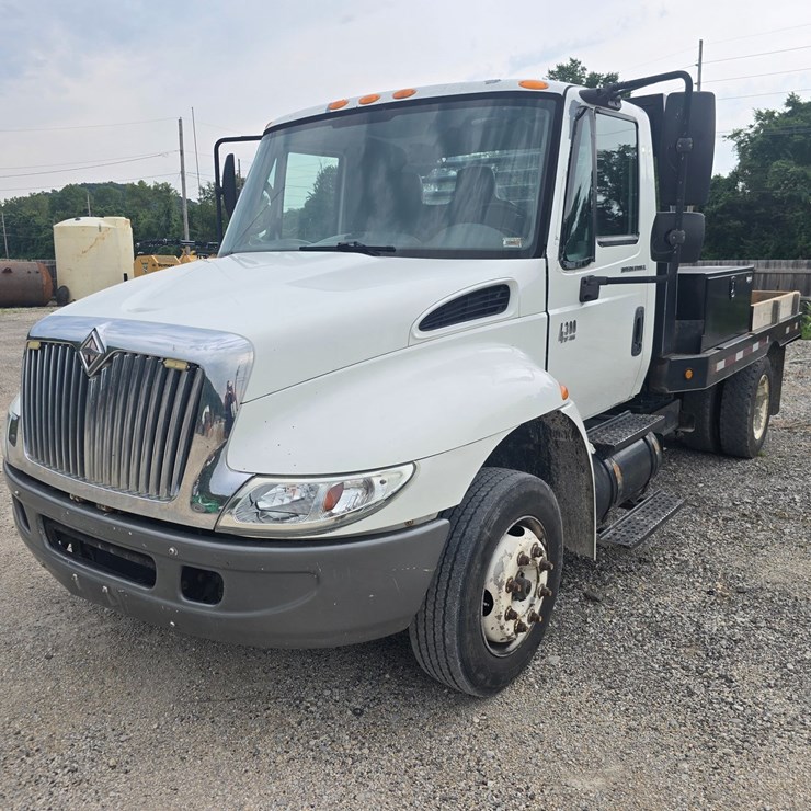 2006 INTERNATIONAL DURASTAR 4300