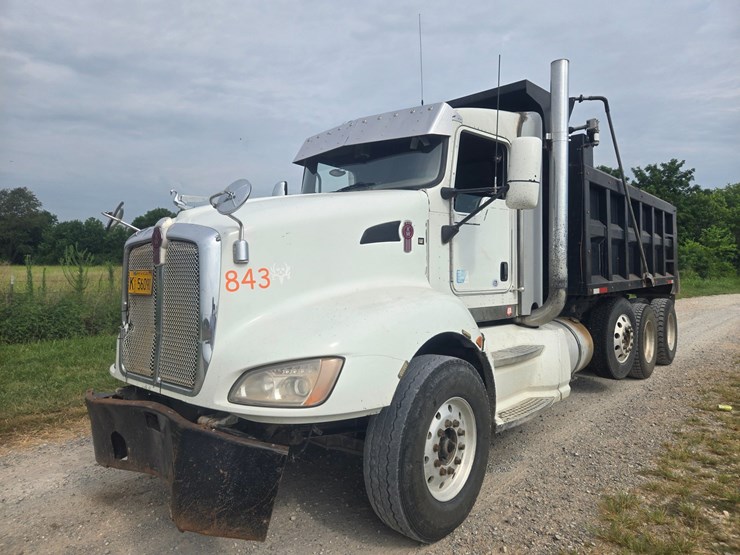 2011-kenworth-t660-image-2