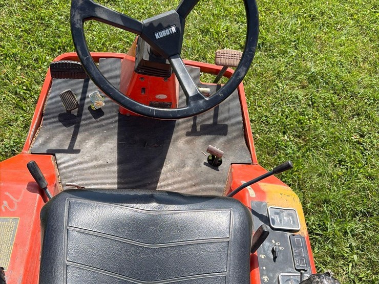 kubota-f2100-image-14