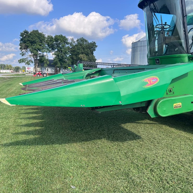 JOHN DEERE 643
