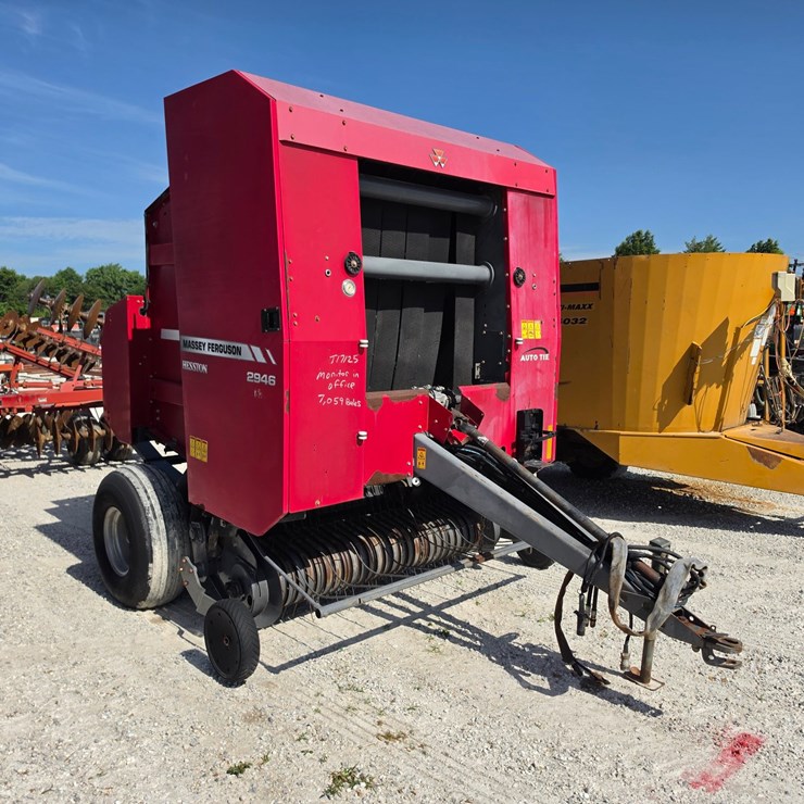2014 MASSEY-FERGUSON 2946